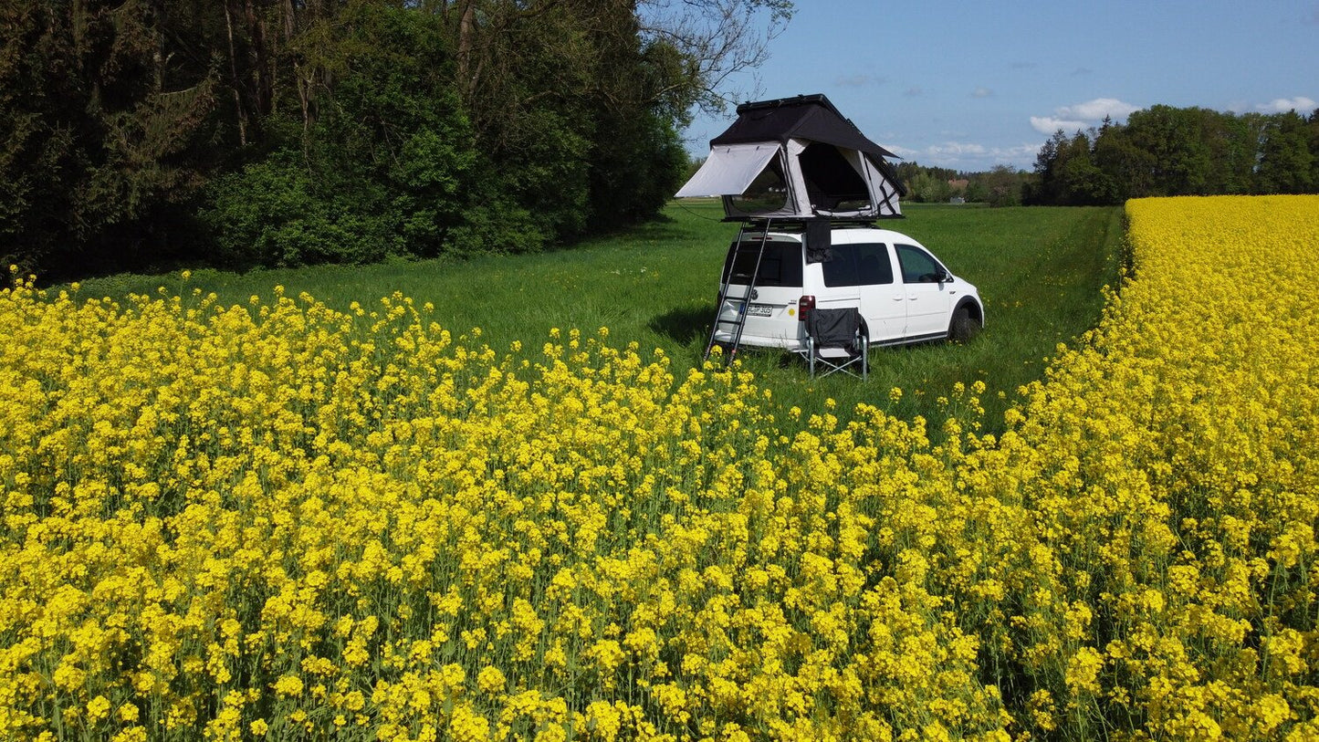 Hapuku hard-shell roof tent