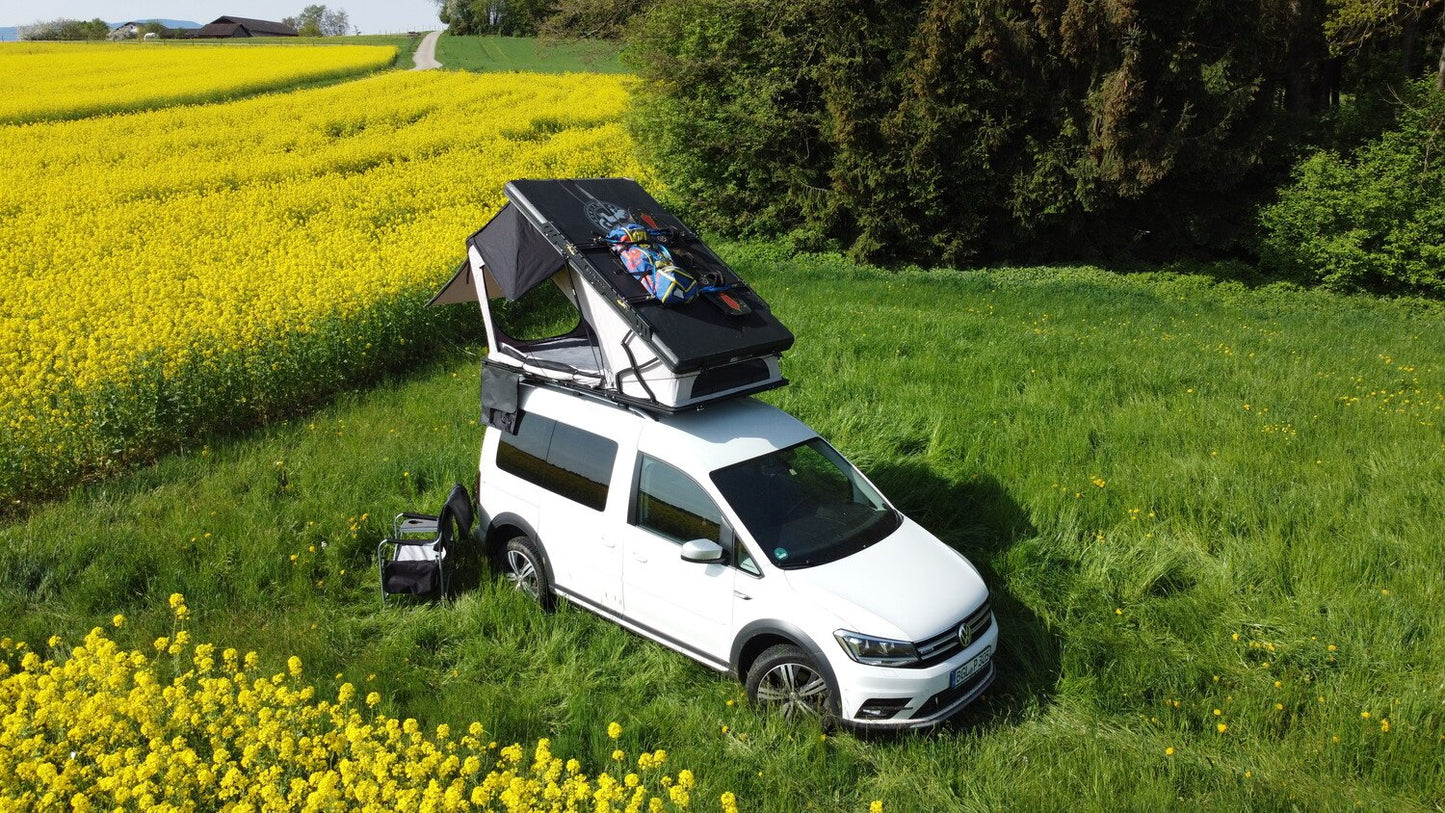 Hapuku hard-shell roof tent