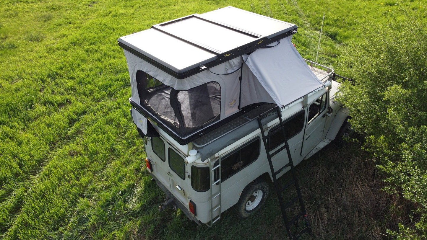 Mahi Mahi hard shell roof tent