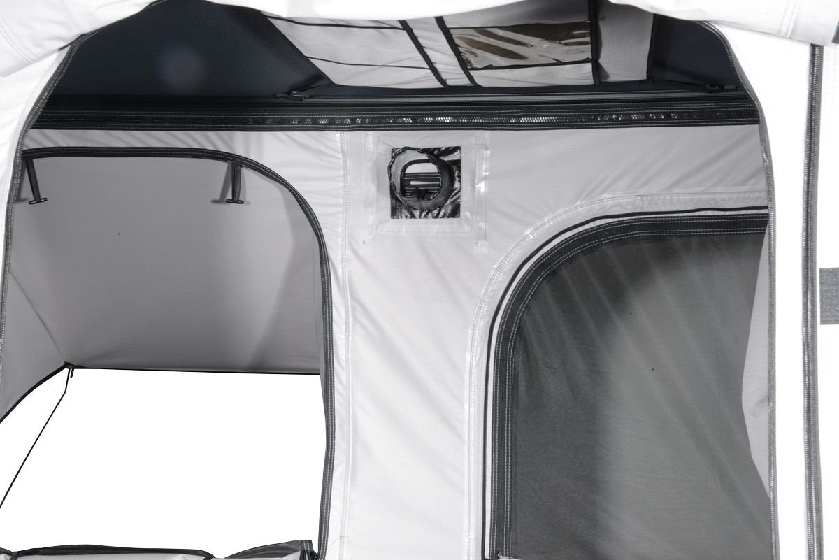 Mahi Mahi hard shell roof tent